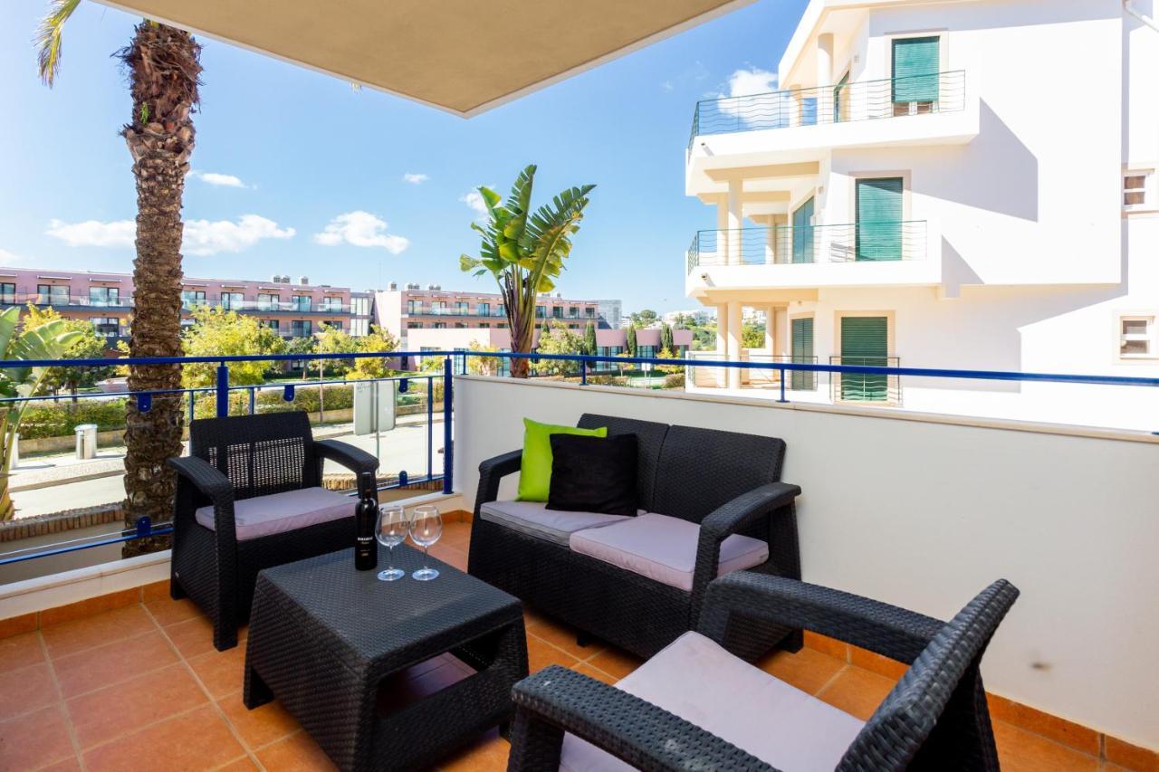 Mira Baia - Meia Praia Family Apartment Лагуш Экстерьер фото
